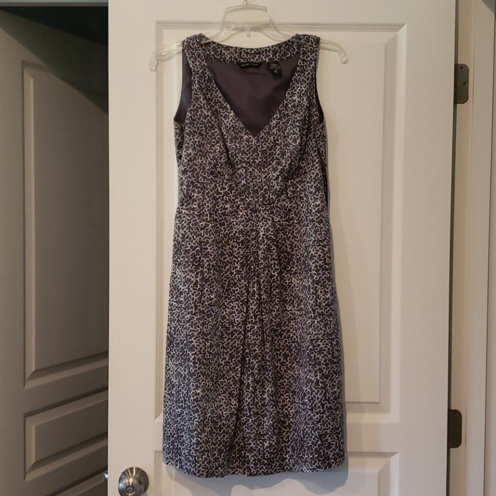 Office or semi-formal dress